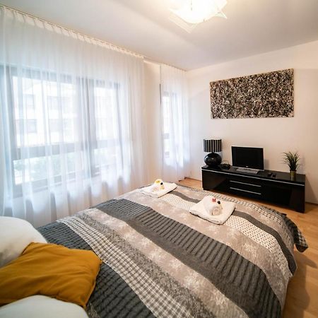 Free Parking! Soho Budapest 101, 4 Ppl, Ac, Superfast Wifi, Tv Экстерьер фото